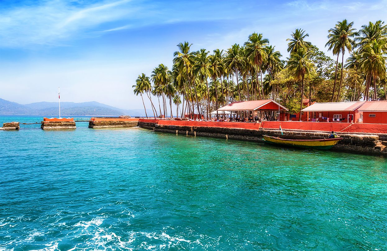 Beautiful Ross Island beach bay at Andaman India, image by Roop Dey