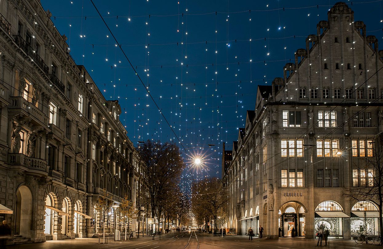 Banhofstrasse’s “Lucy”, image by Switzerland Tourism