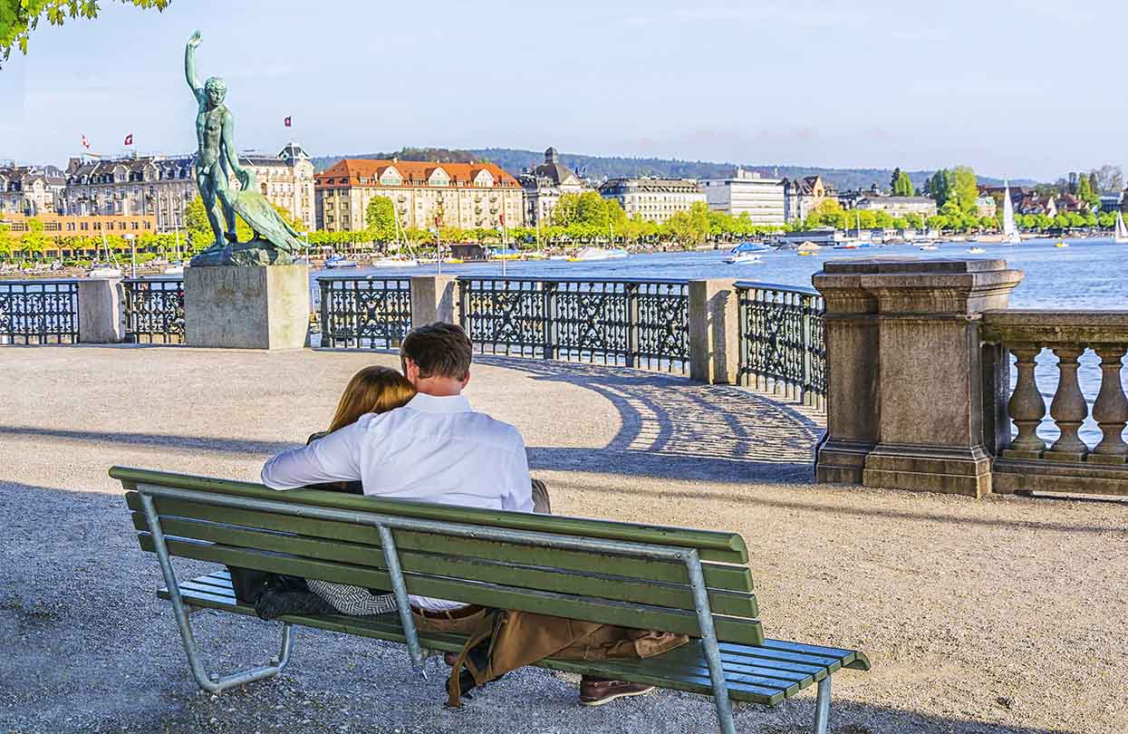 Embankment of Lake Zurich, Marina Datsenko, Shutterstock