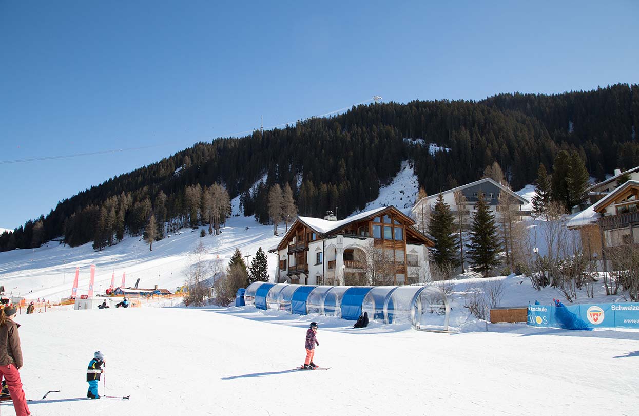 Learning to ski in Bolgen, Image Copyright DDO